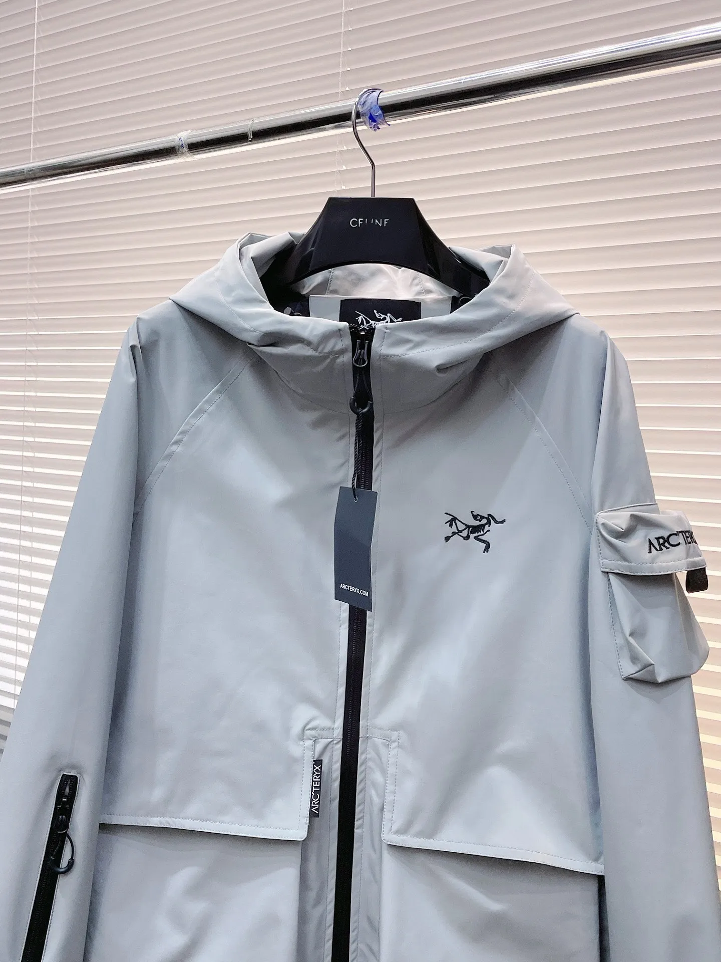 Same Style， ， 2026 New Arrival ， Original Premium Breathable ， ， ， Quality。 ， Sizes：M～3XL， 195